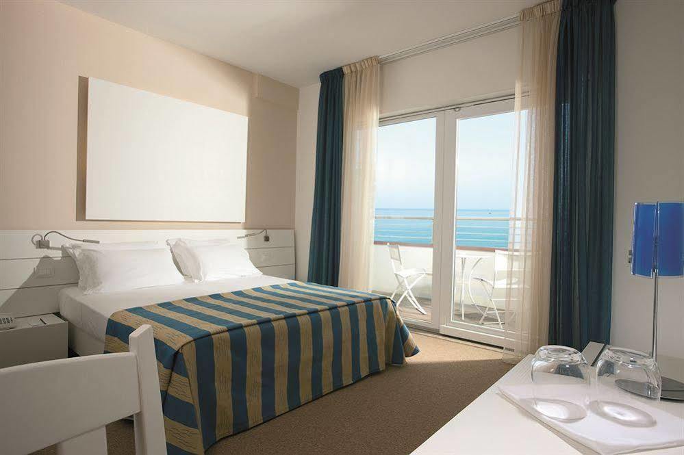 Adriatic Palace Hotel 4*
